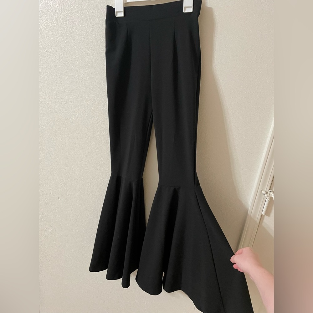 Crop Top & Bell Bottom Set - Picture 6 of 7